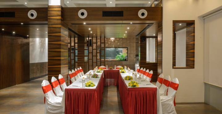 Yogi Metropolitan Hotel Navi Mumbai Dış mekan fotoğraf